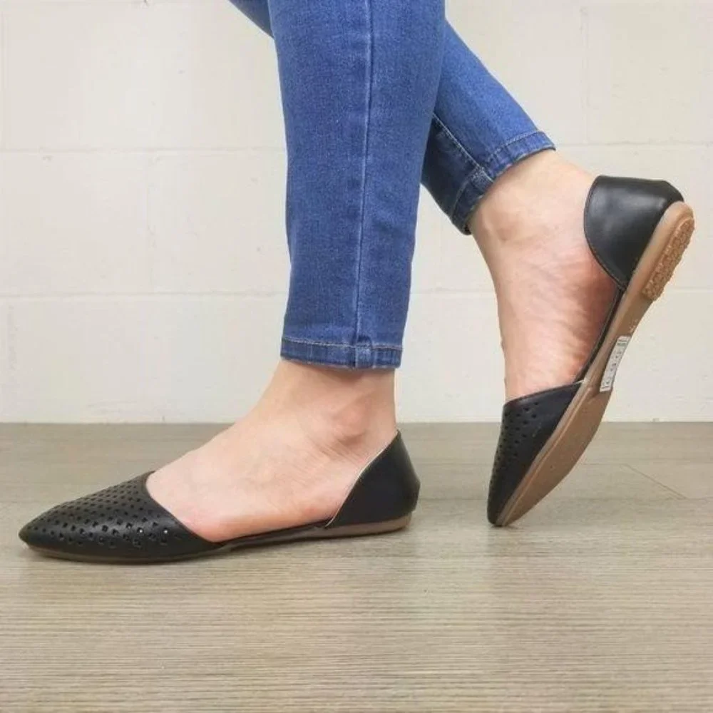 Perforated Pointy Toe Slip On Black Flats - Picture 2 of 7